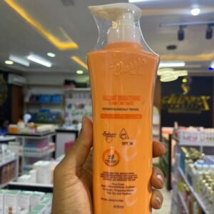 Classic Skin Care Radiant Brightening Vitamin C And Turmeric With Niacinamide And Collagen 48Hours 400ml