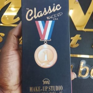 Classic Makeup U.S.A Make-Up Studio Professional Make-up
