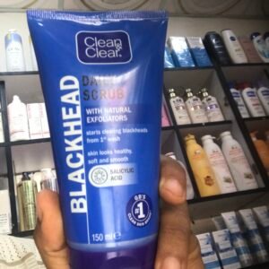 CLEAN & CLEAR® Blackhead Clearing Daily Scrub - 150ml